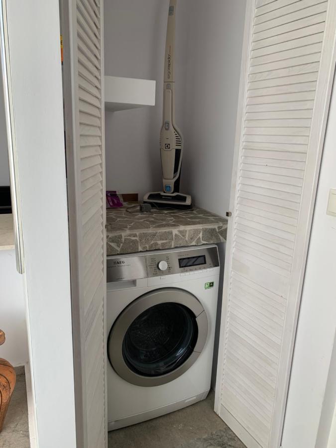 Luxus Cluj Airport Apartments Екстер'єр фото