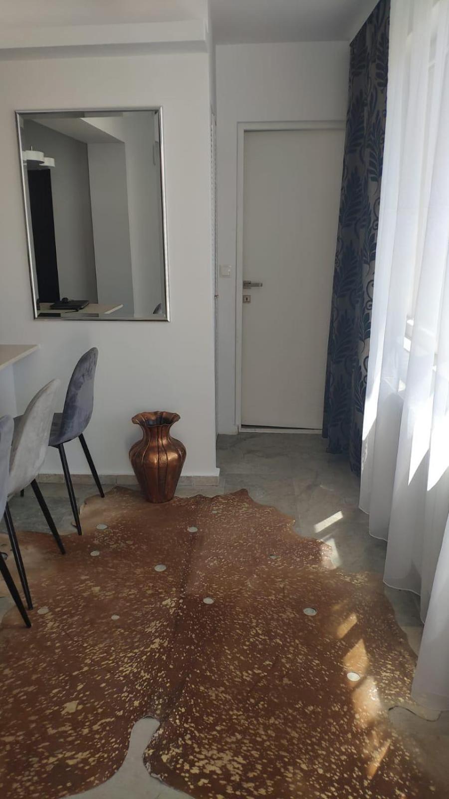 Luxus Cluj Airport Apartments Екстер'єр фото