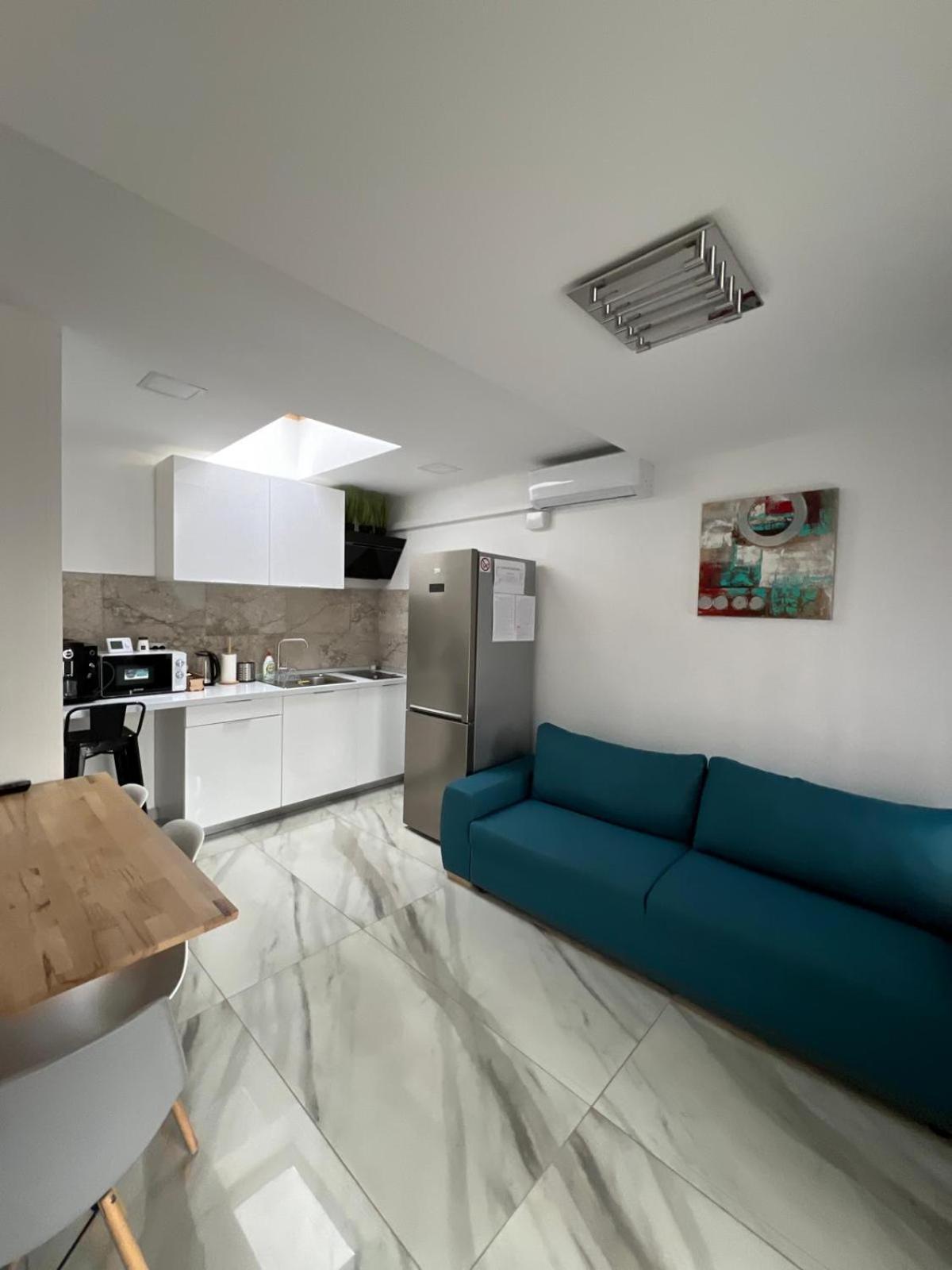 Luxus Cluj Airport Apartments Екстер'єр фото